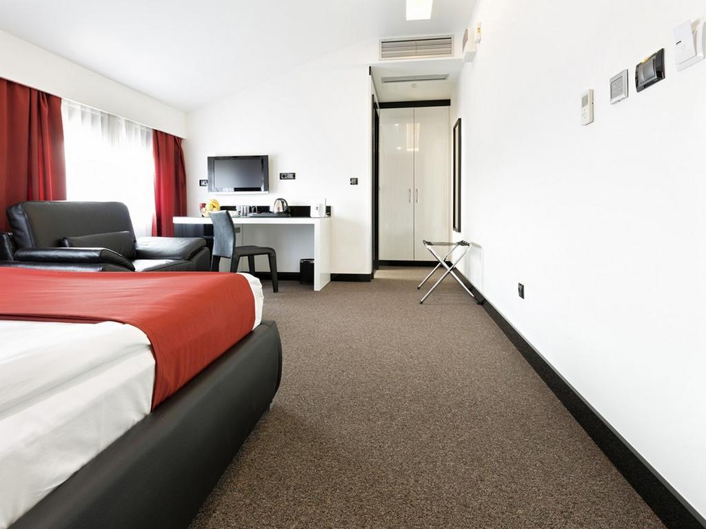 Nova City Garni Hotel Signature Collection Belgrade Exterior photo