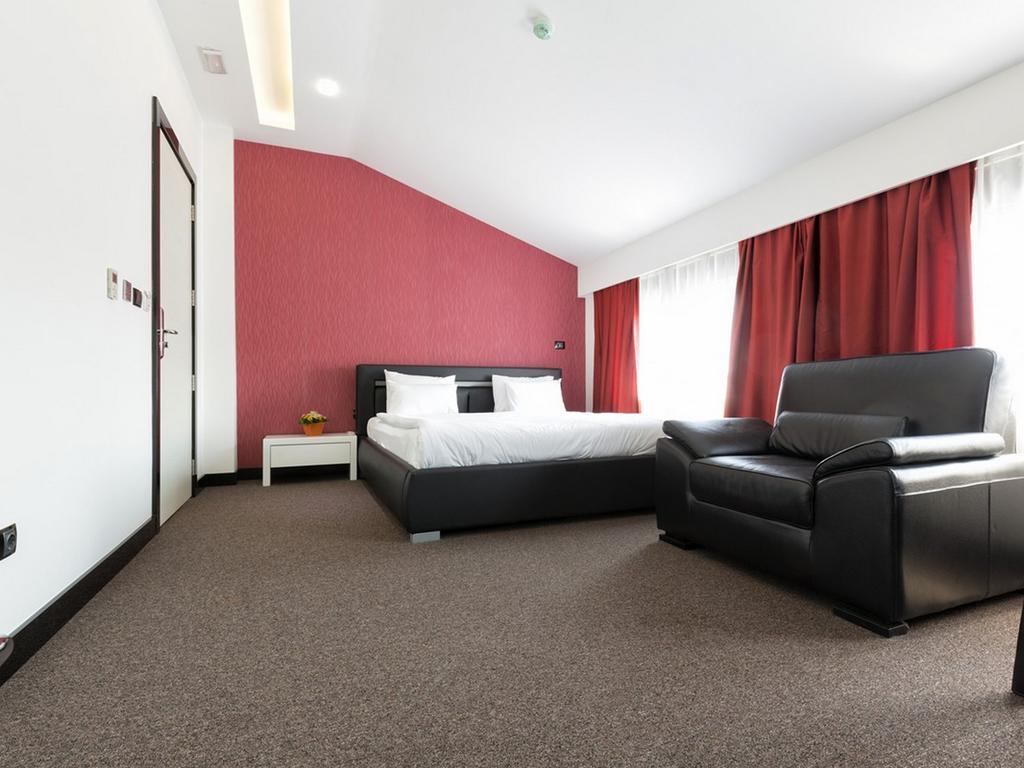 Nova City Garni Hotel Signature Collection Belgrade Exterior photo